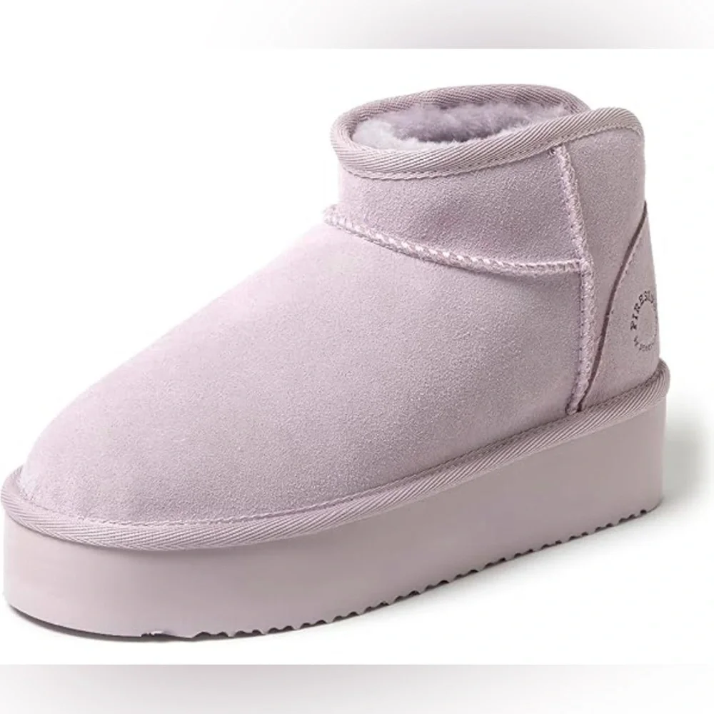 New! Fireside by Dearfoams Kingston Genuine Shearling Platform Bootie size 7